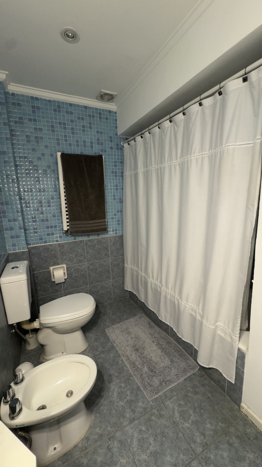 CHALET 5 AMB CON PARQUE Y QUINCHO - LOTE 10X33 - ZONA STELLA MARIS