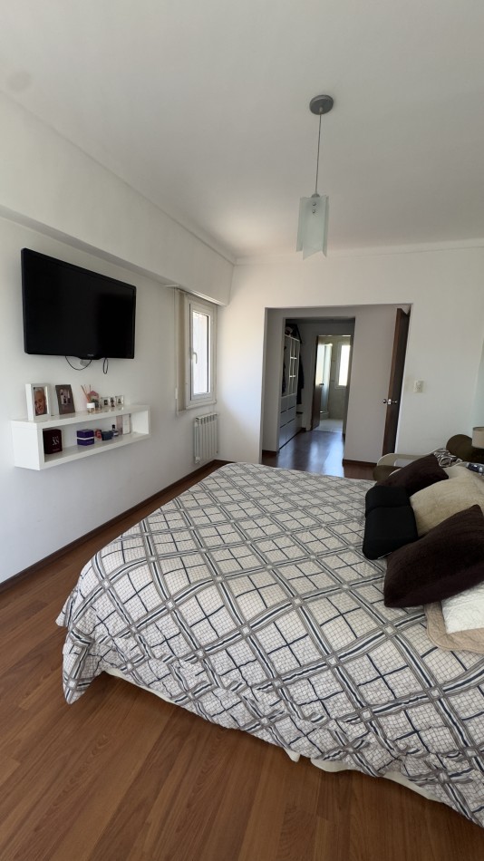 CHALET 5 AMB CON PARQUE Y QUINCHO - LOTE 10X33 - ZONA STELLA MARIS