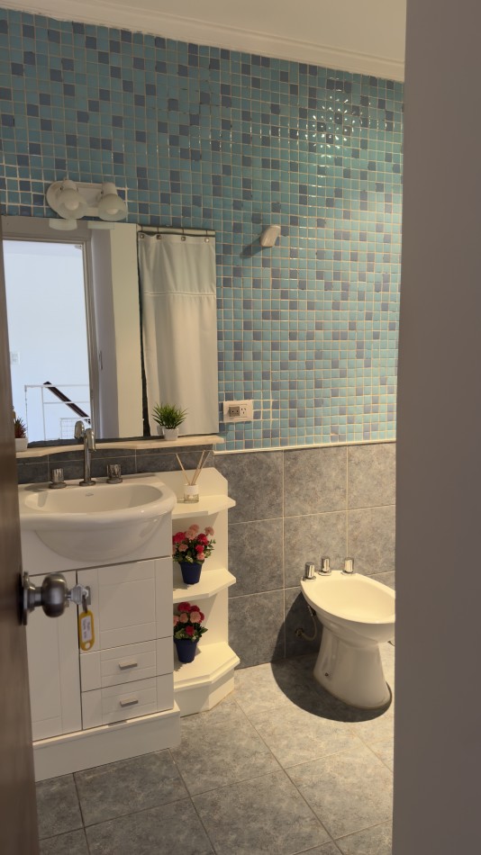 CHALET 5 AMB CON PARQUE Y QUINCHO - LOTE 10X33 - ZONA STELLA MARIS