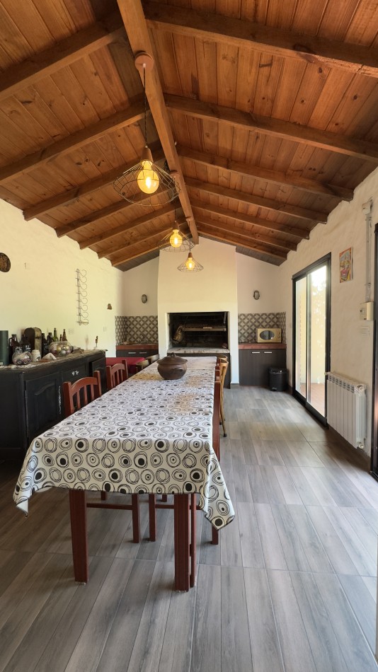CHALET 5 AMB CON PARQUE Y QUINCHO - LOTE 10X33 - ZONA STELLA MARIS