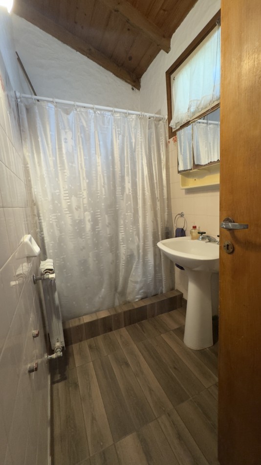 CHALET 5 AMB CON PARQUE Y QUINCHO - LOTE 10X33 - ZONA STELLA MARIS