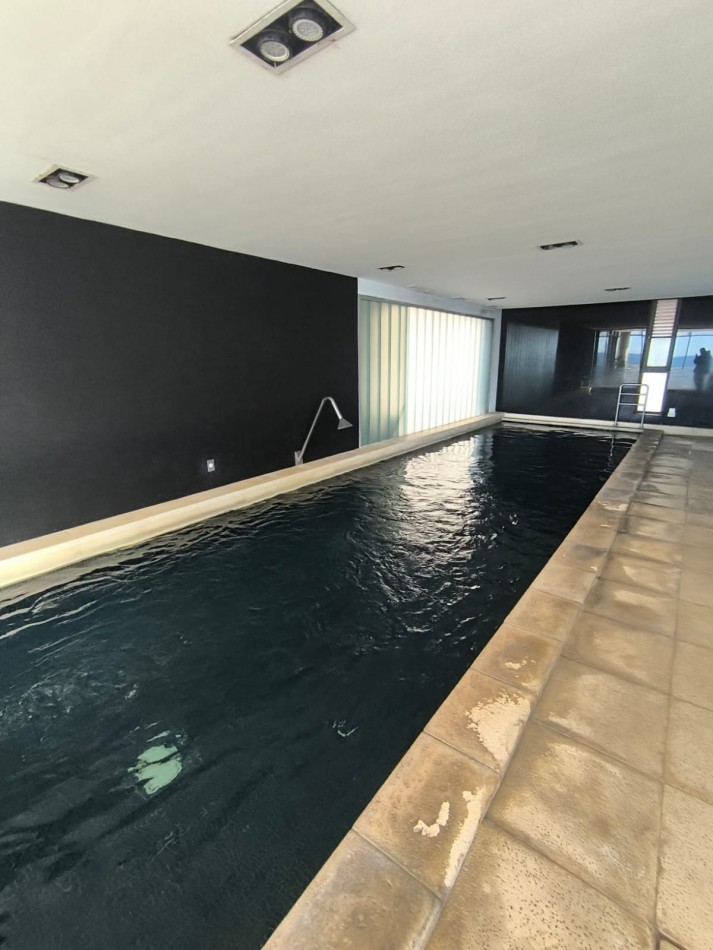 DEPARTAMENTO PRIMERA LINEA AL MAR - 4 AMBIENTES CON COCHERA DOBLE Y BAULERA - PLAYA VARESE - BISCAYNE BEACH