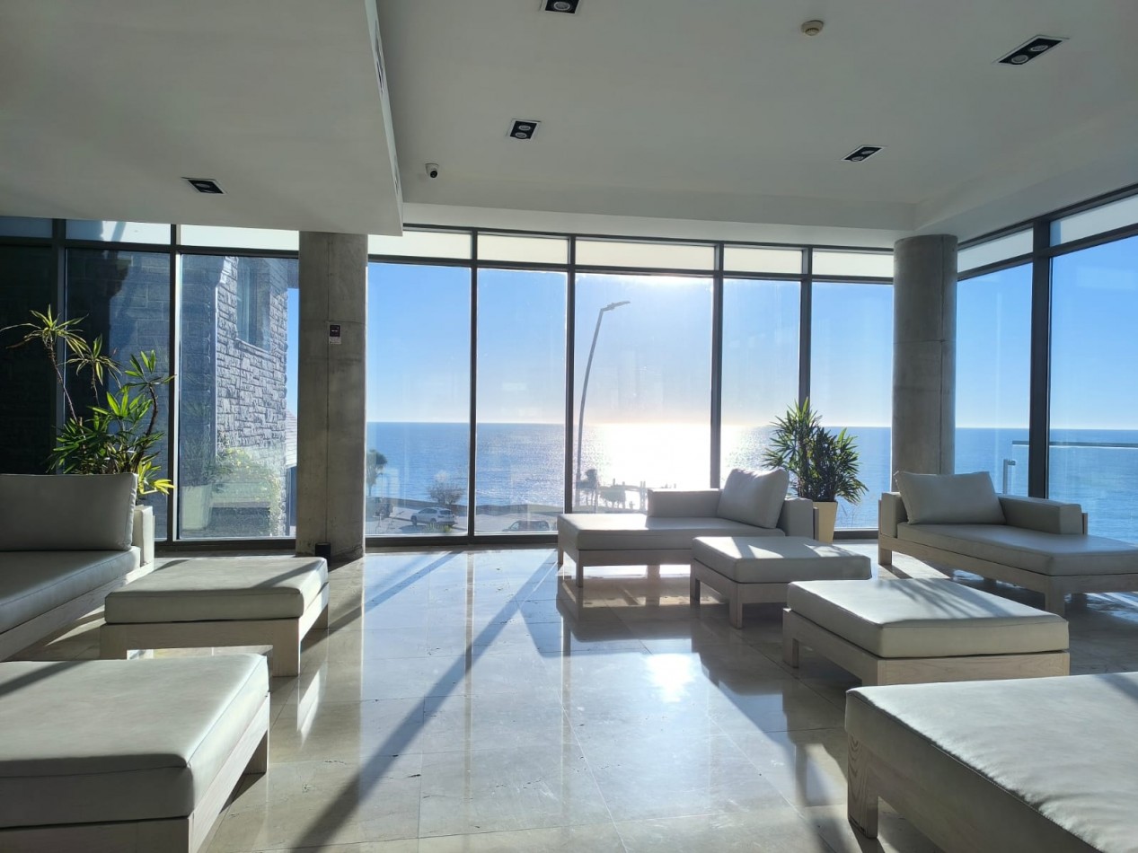 DEPARTAMENTO PRIMERA LINEA AL MAR - 4 AMBIENTES CON COCHERA DOBLE Y BAULERA - PLAYA VARESE - BISCAYNE BEACH