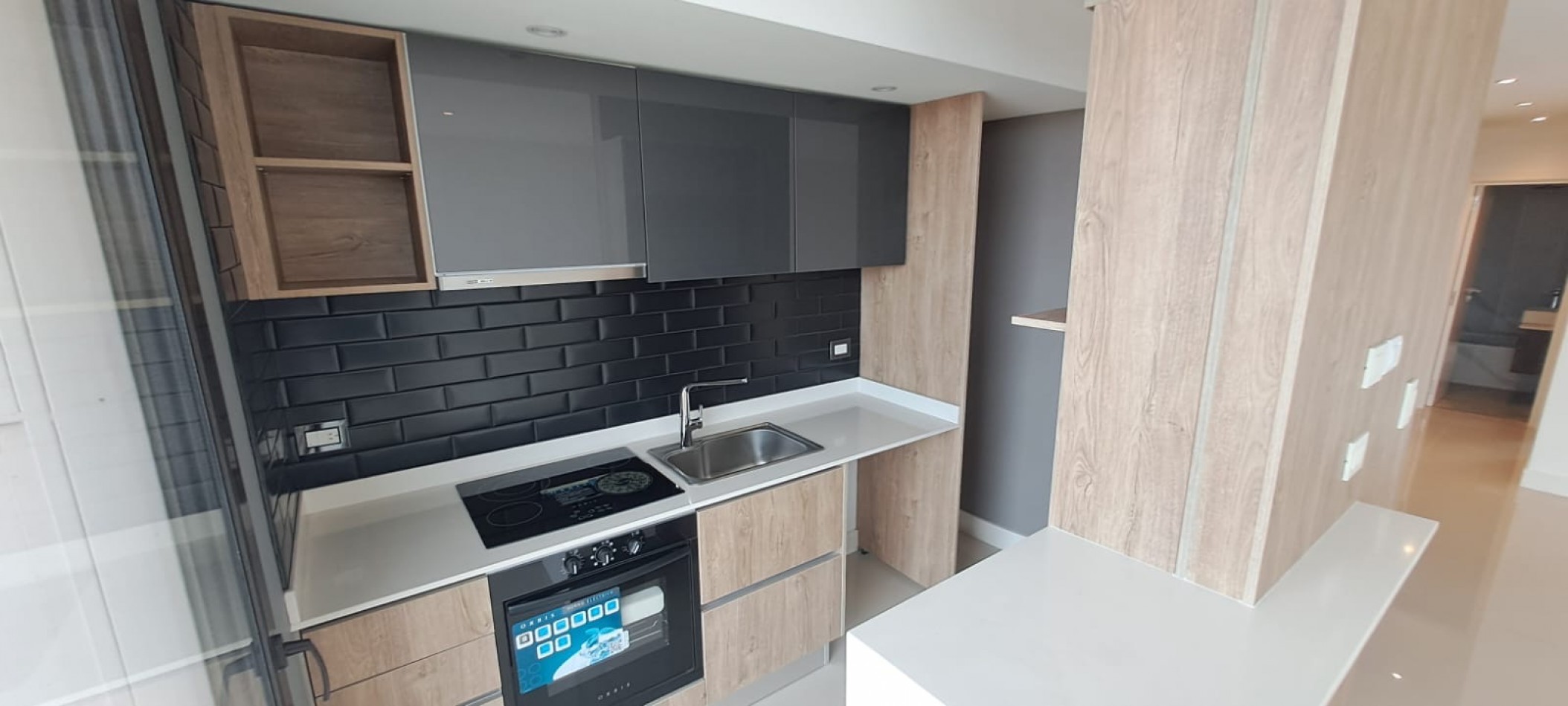 2 AMBIENTES A ESTRENAR CON COCHERA - EDIFICIO GENUS - LA RIOJA 3728