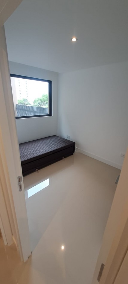 2 AMBIENTES A ESTRENAR CON COCHERA - EDIFICIO GENUS - LA RIOJA 3728