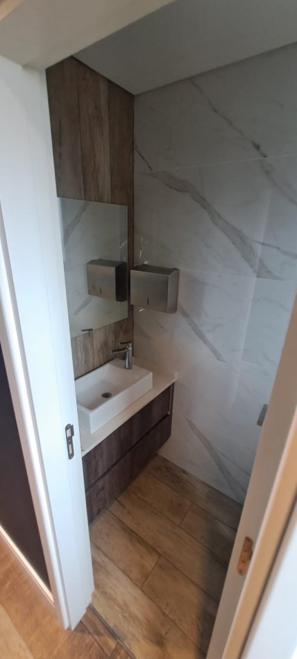2 AMBIENTES A ESTRENAR CON COCHERA - EDIFICIO GENUS - LA RIOJA 3728