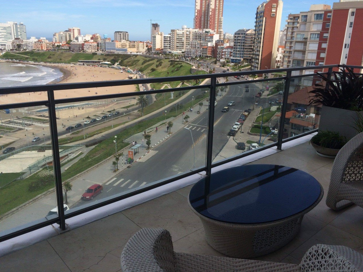 Piso PRIMERA LINEA AL MAR - Playa Varese