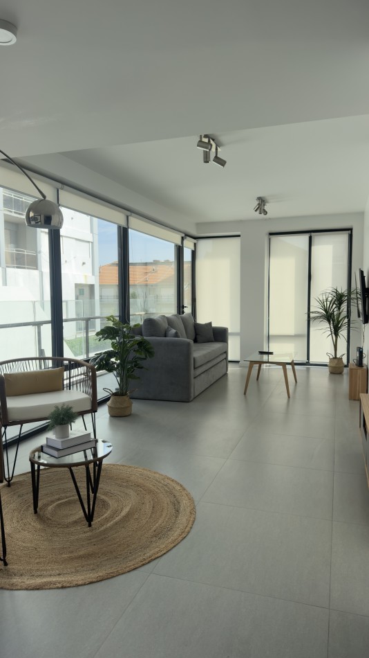 3 ambientes con cochera - Edificio Malecon Varese