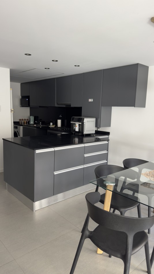 3 ambientes con cochera - Edificio Malecon Varese