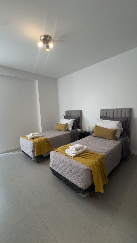 3 ambientes con cochera - Edificio Malecon Varese