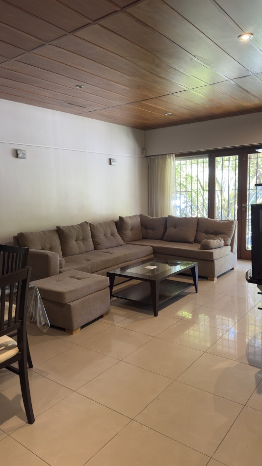 ALQUILER DE MARZO A DICIEMBRE - Chalet sobre lote 10x33 - Excelente entorno! A 5 cuadras de Guemes