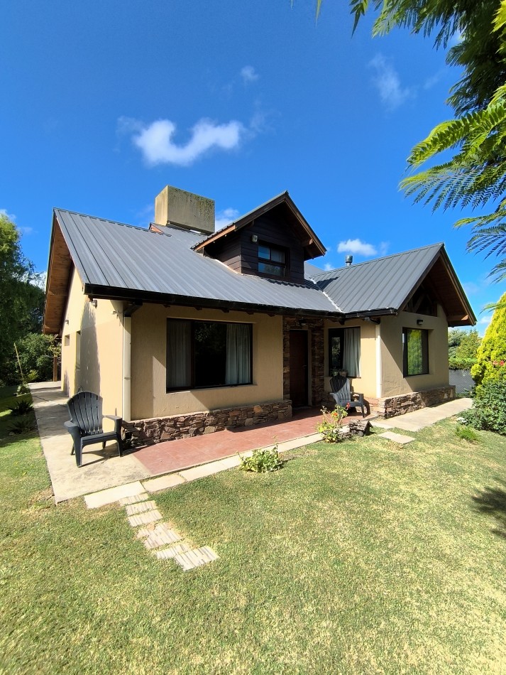 Chalet sobre lote de 1000mts en Sierra de los Padres