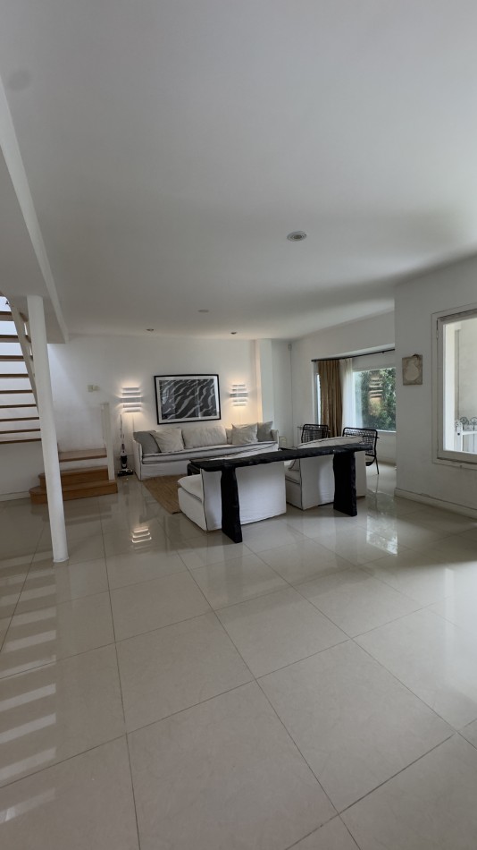 CHALET EN LO MEJOR DE PLAYA GRANDE
