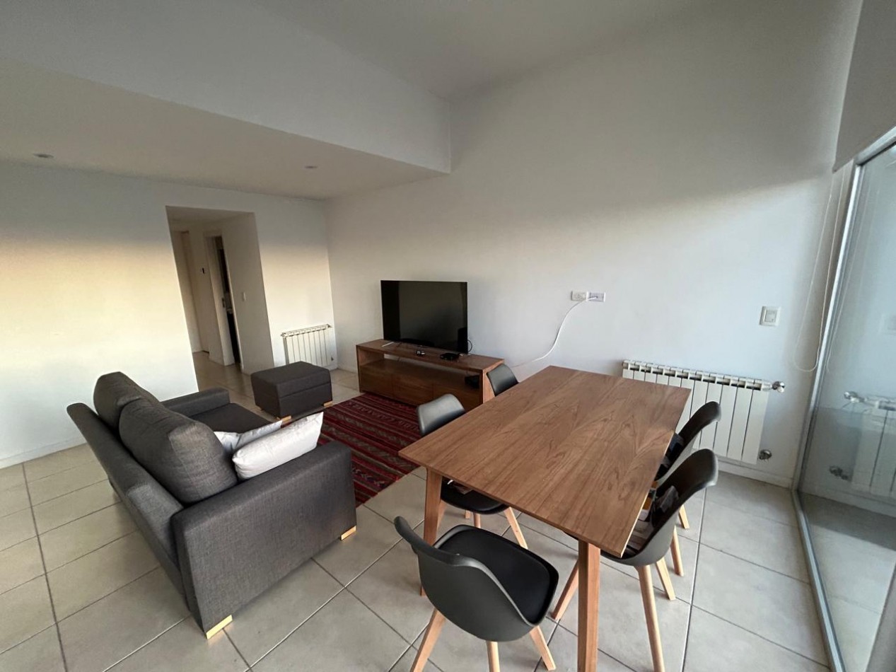 Reservado! - ALQUILER 24 MESES - 2 AMB C/DEPENDENCIA - COCHERA FIJA.