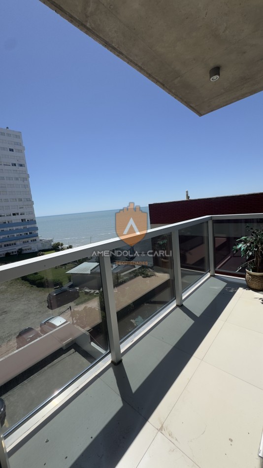 DEPARTAMENTO 3 AMBIENTES CON COCHERA - PLAYA CHICA 