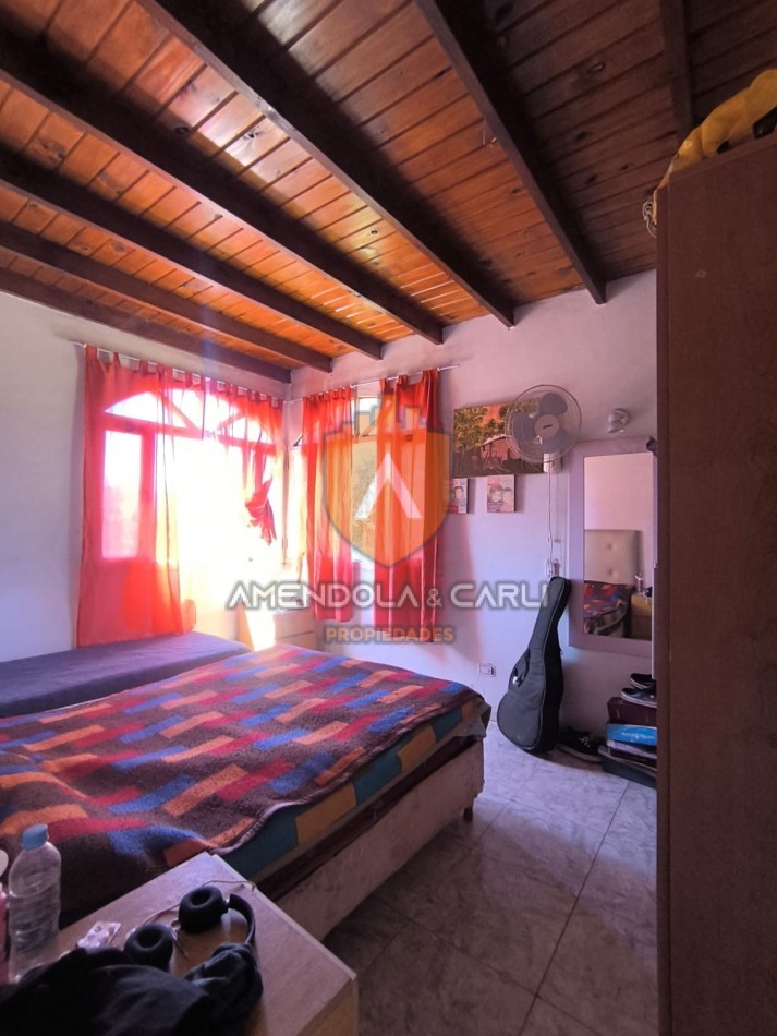 Chalet en Sierra de los Padres sobre lote de 700mts