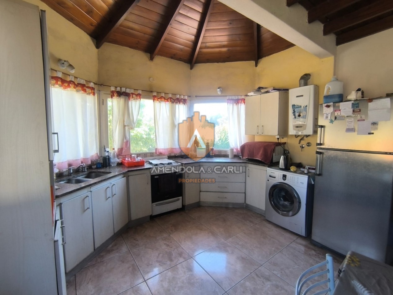 Chalet en Sierra de los Padres sobre lote de 700mts