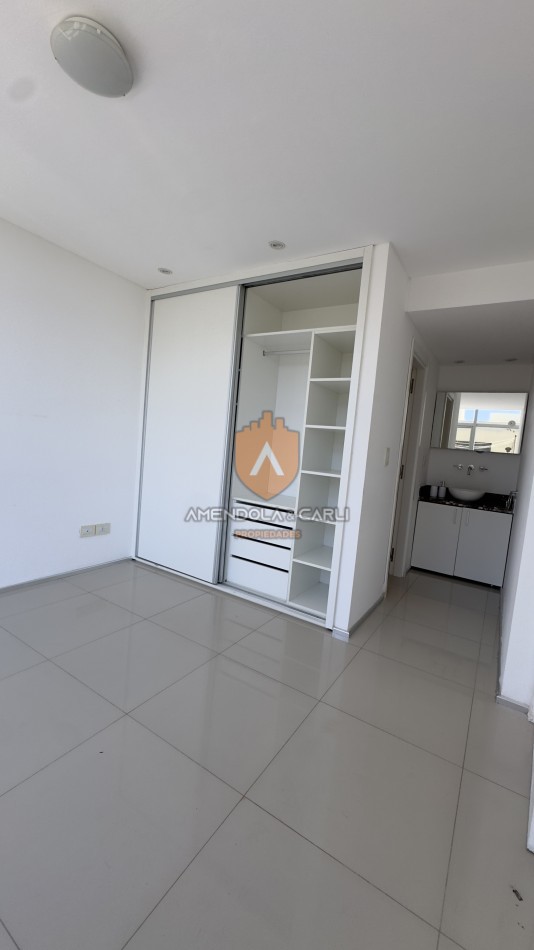 DEPARTAMENTO 3 AMBIENTES CON COCHERA - PLAYA CHICA 