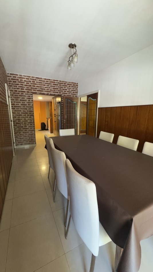 Chalet sobre lote 10x33 - Excelente entorno! A 5 cuadras de Guemes
