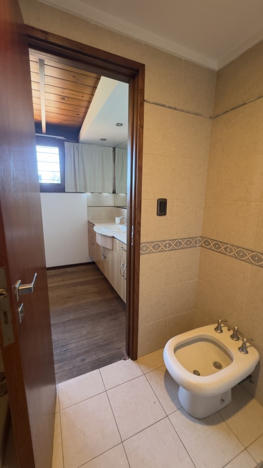 Chalet sobre lote 10x33 - Excelente entorno! A 5 cuadras de Guemes