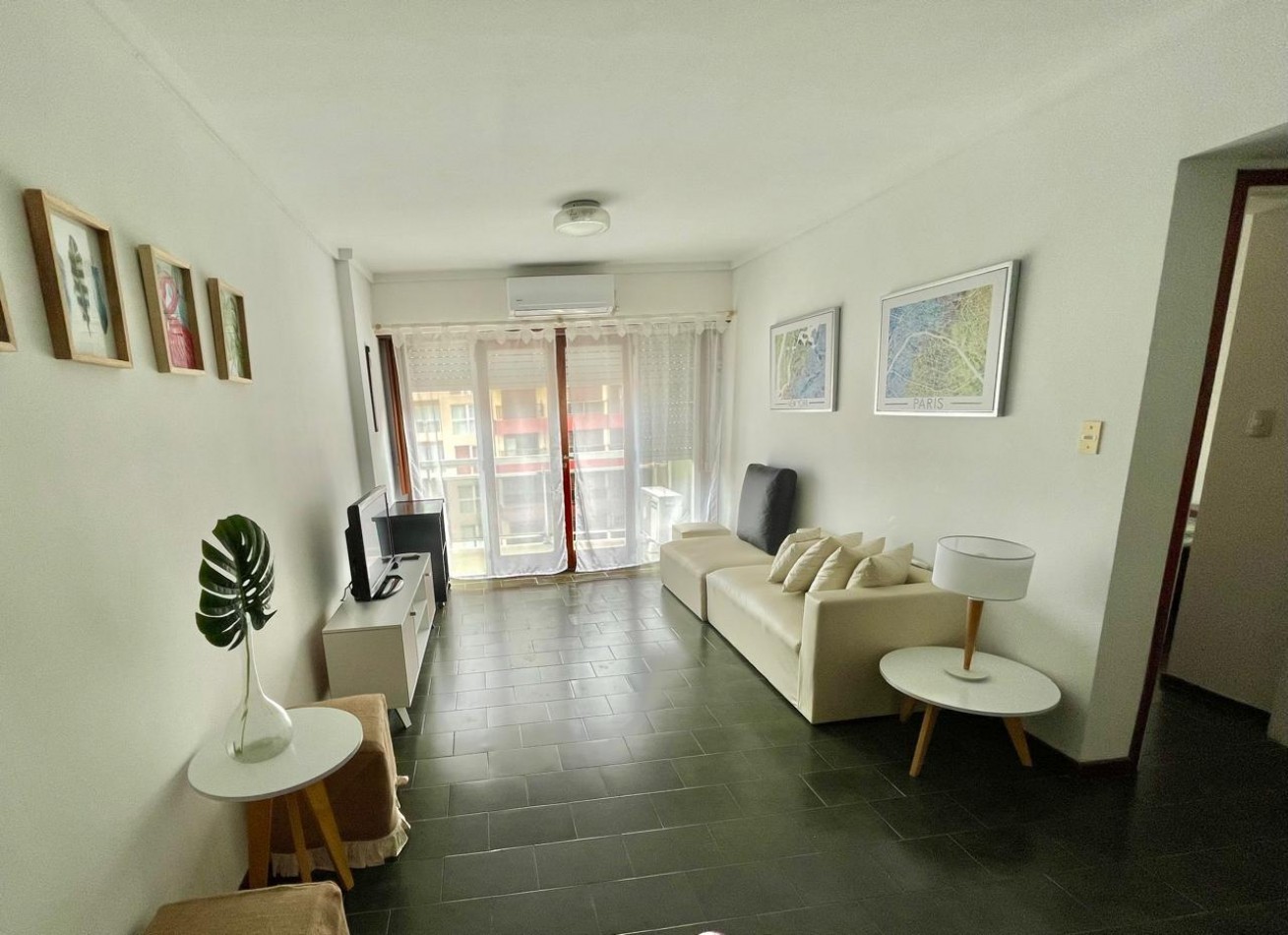 EN VENTA - 3 AMBIENTES A LA CALLE - CON COCHERA - ZONA CENTRO 